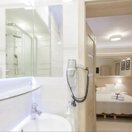 Villa Anna - Noclegi Rooms - FREE parking, taras, 1500m do Starówki-2